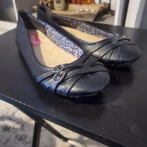 Women's shoes size 10